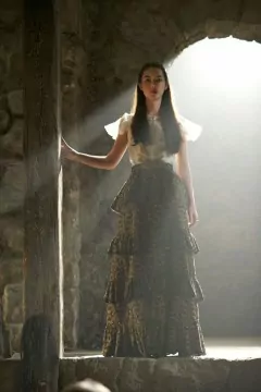 Photo Credit: Adelaide Kane as Mary Queen of Scotland and France Photo Credit: Sven Frenzel/The CW