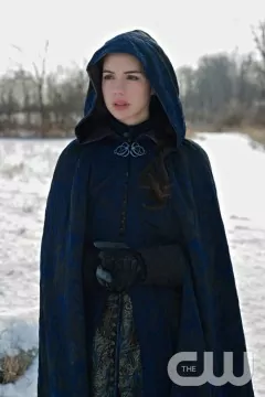 Pictured: Adelaide Kane as Mary Queen of Scotland and France Photo Credit: Sven Frenzel/The CW