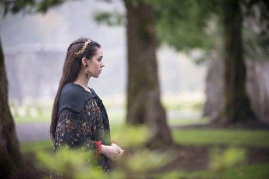 Pictured: Adelaide Kane as Mary, Queen of Scotland and France Photo Credit: Bernard Walsh/The CW