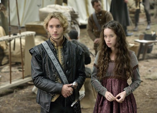 Pictured: (L-R) Toby Regbo as King Francis II and Anna Popplewell as Lola Photo Credit: Ben Mark Holzberg/ The CW