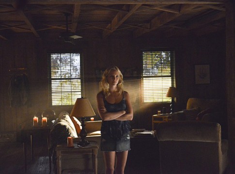 Pictured: Candice Accola as Caroline Photo Credit: Richard Ducree/The CW