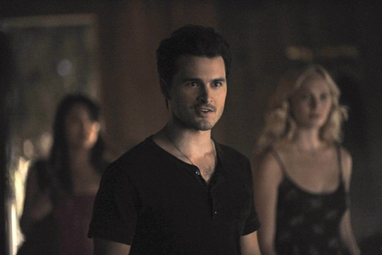 Pictured: (L-R) Michael Malarkey as Enzo and Candice Accola as Caroline Photo Credit: Richard Ducree/The CW