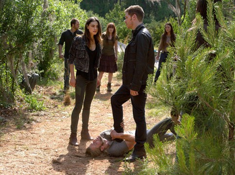 Pictured: (L-R) Phoebe Tonkin as Hayley, Joseph Morgan as Klaus and Chase Coleman as Oliver Photo Credit: Curtis-Baker/ The CW