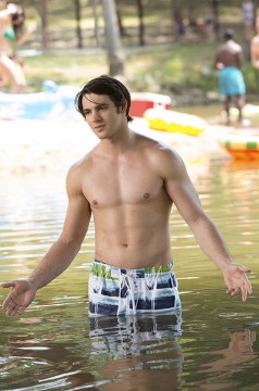 Pictured: Steven R. McQueen as Jeremy Photo Credit: Bob Mahoney/The CW