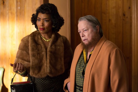 Pictured: (L-R) Angela Bassett as Desiree Dupree and Kathy Bates as Ethel Darling Photo Credit: Michele K. Short/FX