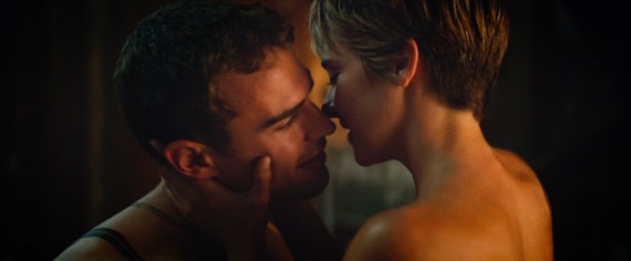 Tris (Shailene Woodley) and Four ( Theo James) Photo Credit: Lionsgate