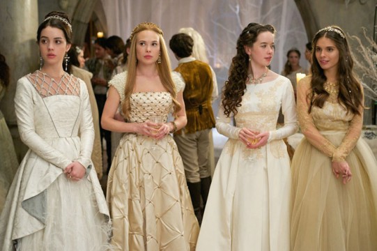 Pictured: (L-R) Adelaide Kane as Mary Queen of Scotland and France, Celina Sinden as Greer, Anna Popplewell as Lola and Caitlin Stasey as Kenna Photo Credit: Sven Frenzel/The CW