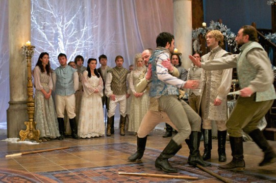 Pictured: (L-R)Sean Teale as Conde and Toby Regbo as King Francis II Photo Credit: Sven Frenzel/ The CW