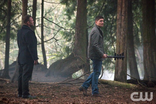 Pictured: (L-R) Ty Olsson as Benny and Jensen Ackles as Dean Photo Credit: Liane Hentscher/ The CW