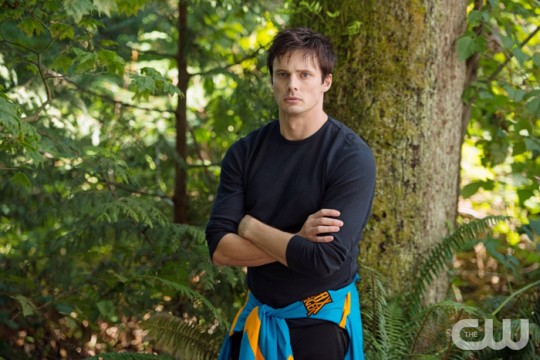 Pictured: Bradley James as Lowell Tracy Photo Credit: Diyah Pera/The CW