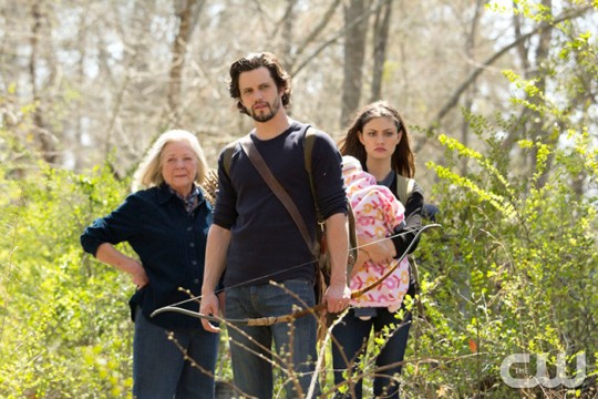 Pictured: (L-R) Debra Mooney as Mary, Nathan Parsons as Jackson and Phoebe Tonkin as Hayley Photo Credit: Jace Downs/ The CW