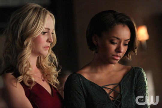 Pictured: Candice Accola as Caroline and Kat Graham as Bonnie Photo Credit: Annette Brown/ The CW