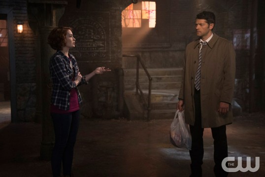 Pictured: Felicia Day as Charlie and Misha Collins as Castiel Photo Credit: Katie Yu/ The CW