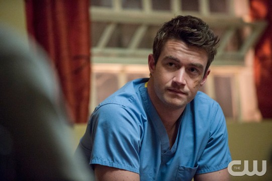 Pictured: Robert Buckley as Major Lilywhite Photo Credit: Cate Cameron/The CW
