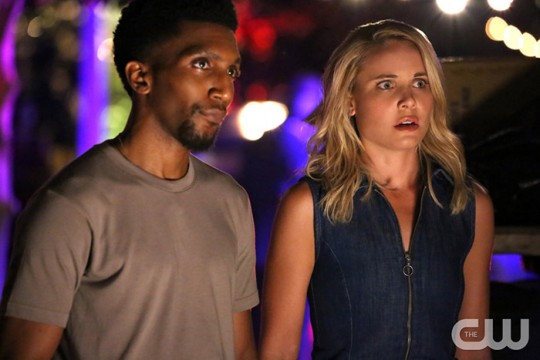  Pictured (L-R): Yusuf Gatewood as Vincent and Leah Pipes as Cami  Photo: Quantrell Colbert/The CW 