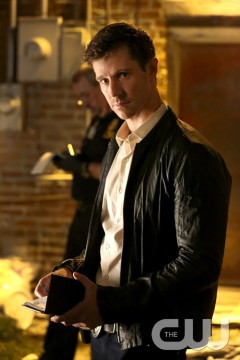 Pictured: Jason Dohring as Detective Will Kinney Photo Credit: Quantrell Colbert/The CW 