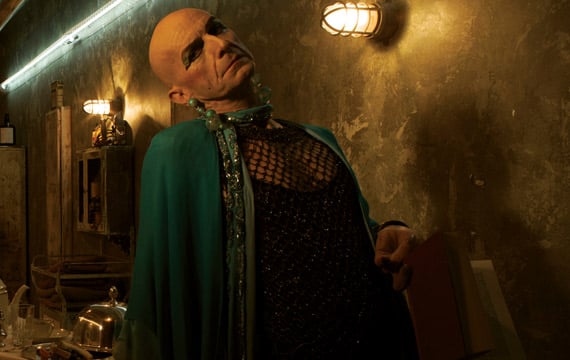 American Horror Story Hotel Star Denis O Hare Explains How He Became Liz Taylor