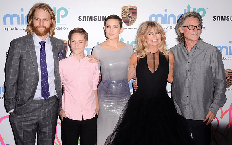 Kurt Russell Family: Wyatt Russell, Ryder Robinson, Kate Hudson, Goldie Hawn, Kurt Russell 