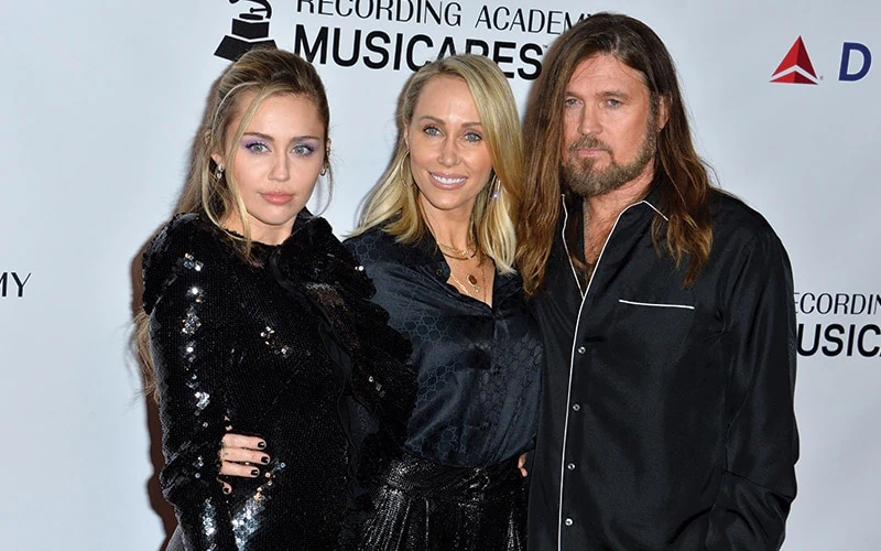 Miley Cyrus Family: Miley Cyrus, Letitia Cyrus & Billy Ray Cyrus