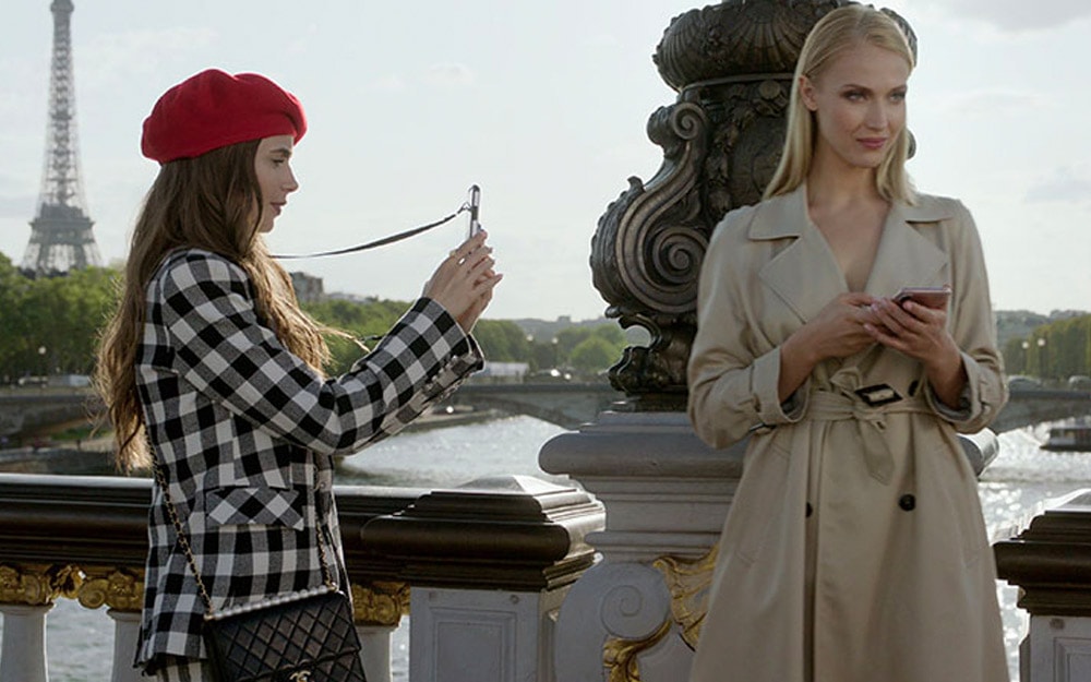 Emily in Paris Season 1 Perfume Commercial Filming Location: Pont Alexandre III
